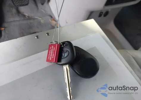 2011 Toyota Sienna Xle V6 z USA, uszkodzony, nr VIN 5TDYK3DC1BS085563